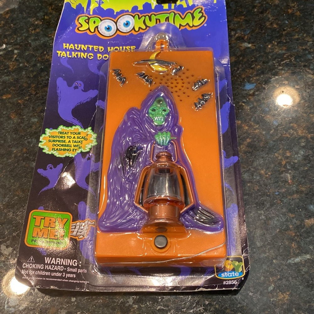 NWT & Vintage Spookytime Haunted House Talking Doorbell